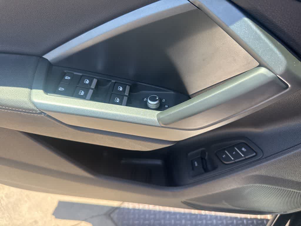 Thumbnail: 2022 Audi Q3 - 23