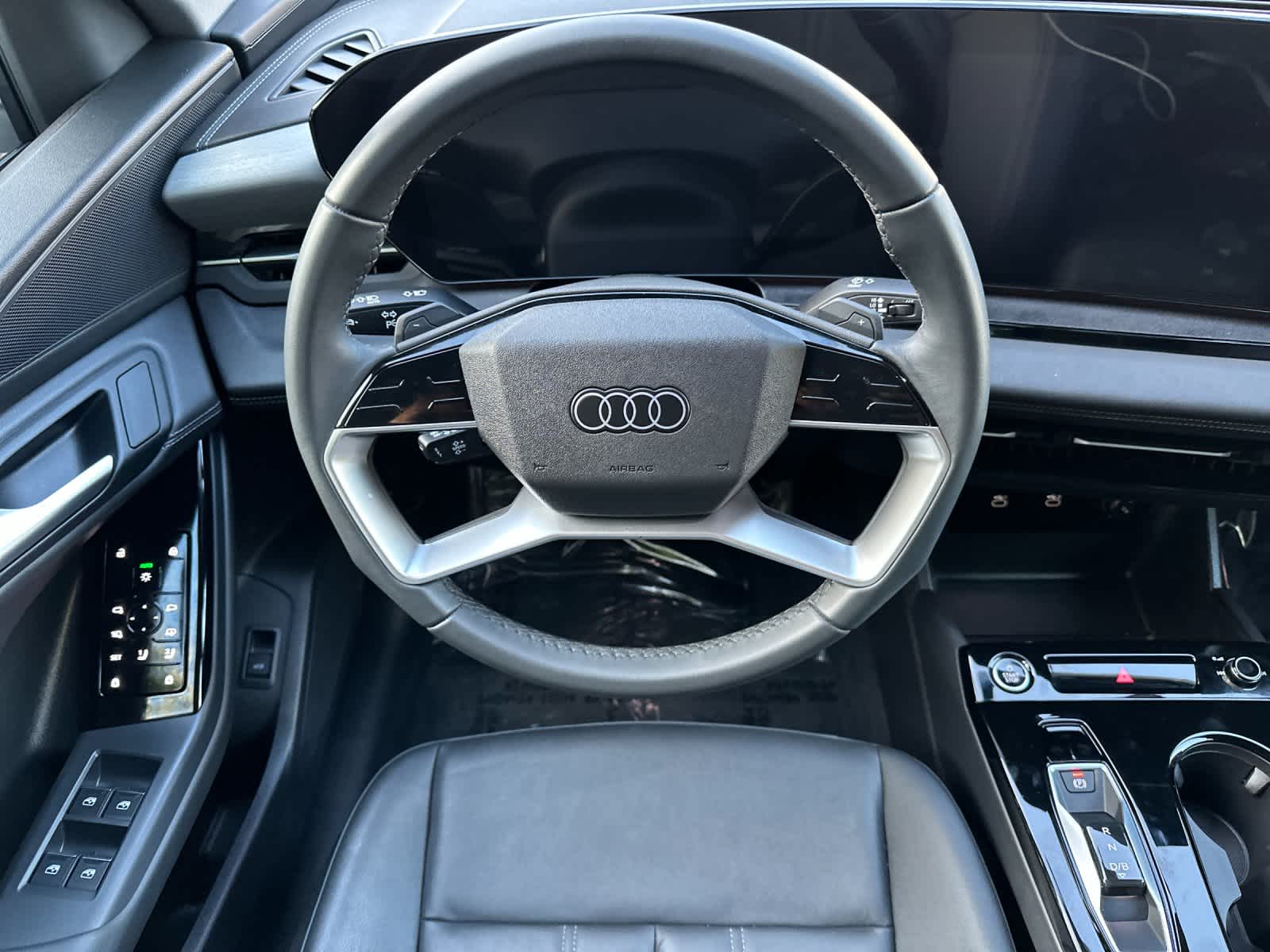 Thumbnail: 2025 Audi Q6 e-tron - 14