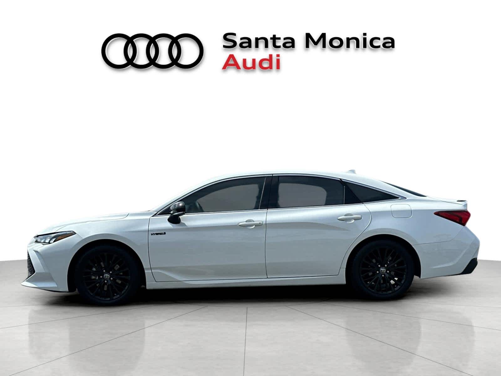 Thumbnail: 2019 Toyota Avalon - 4