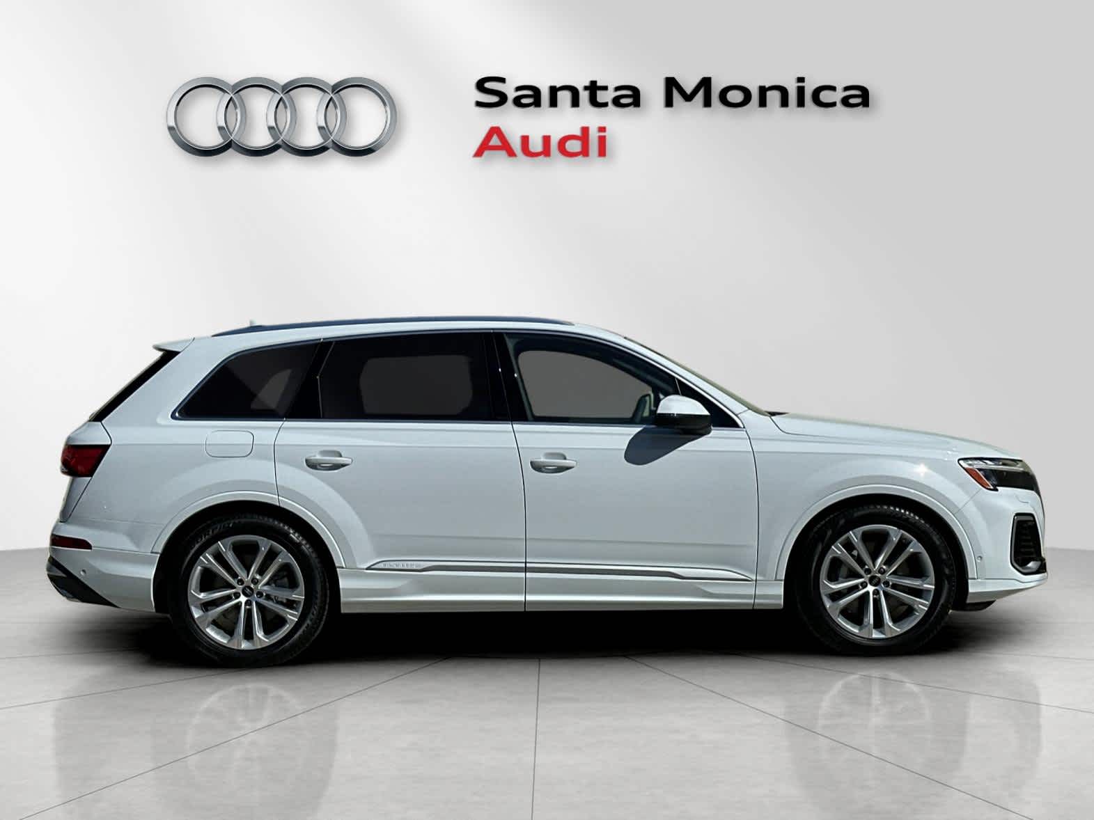 Thumbnail: 2026 Audi Q7 - 8