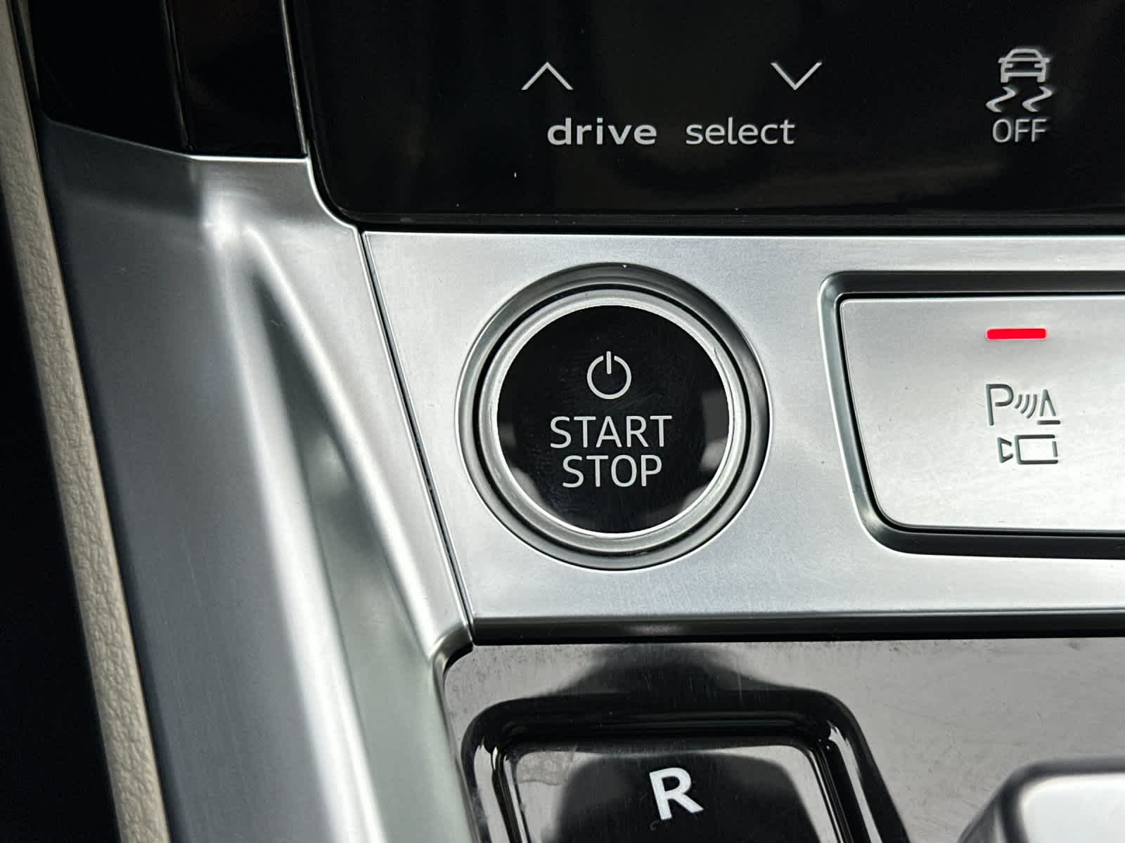 Thumbnail: 2024 Audi Q8 e-tron - 23