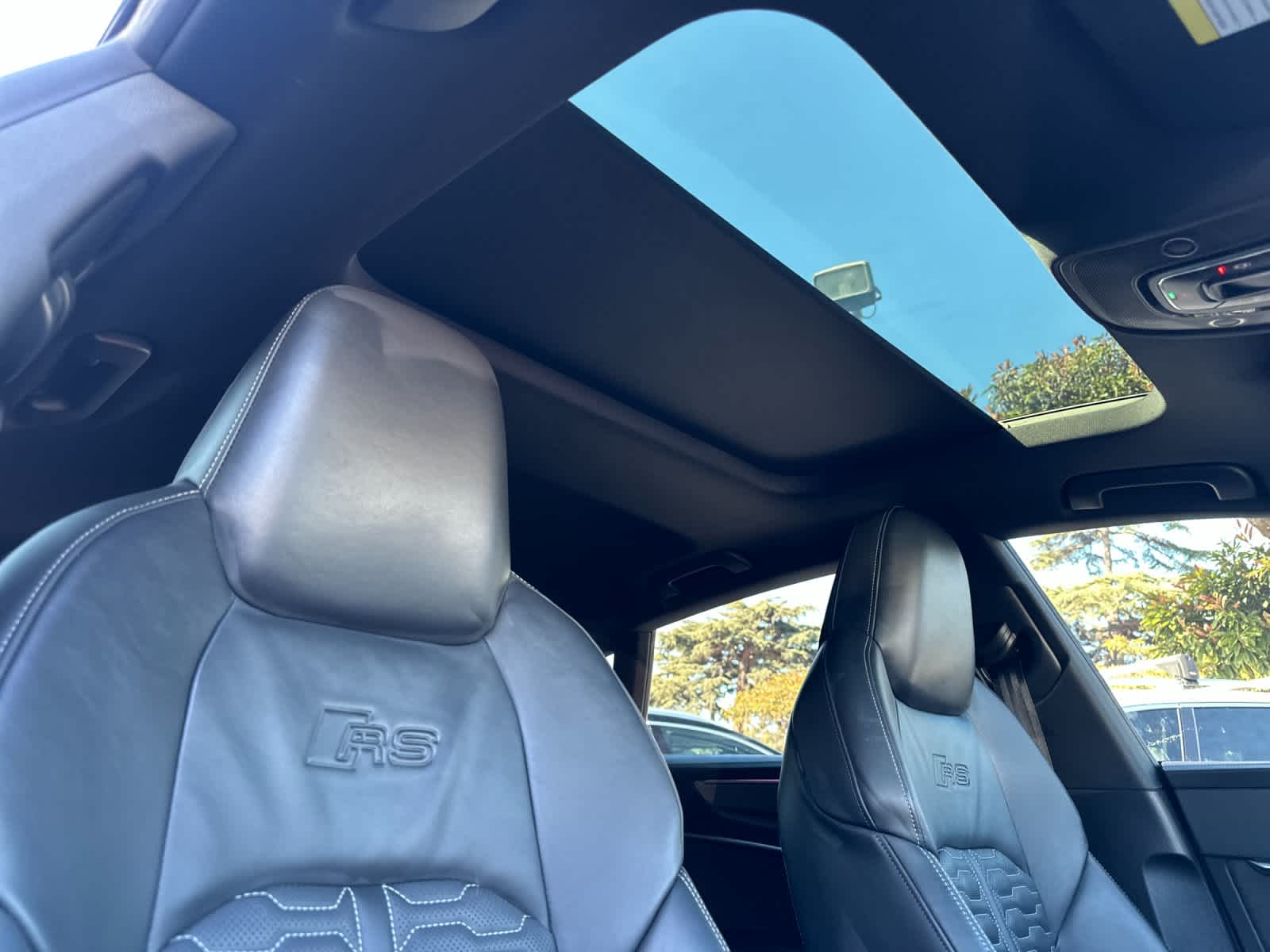 Thumbnail: 2021 Audi RS 7 - 16