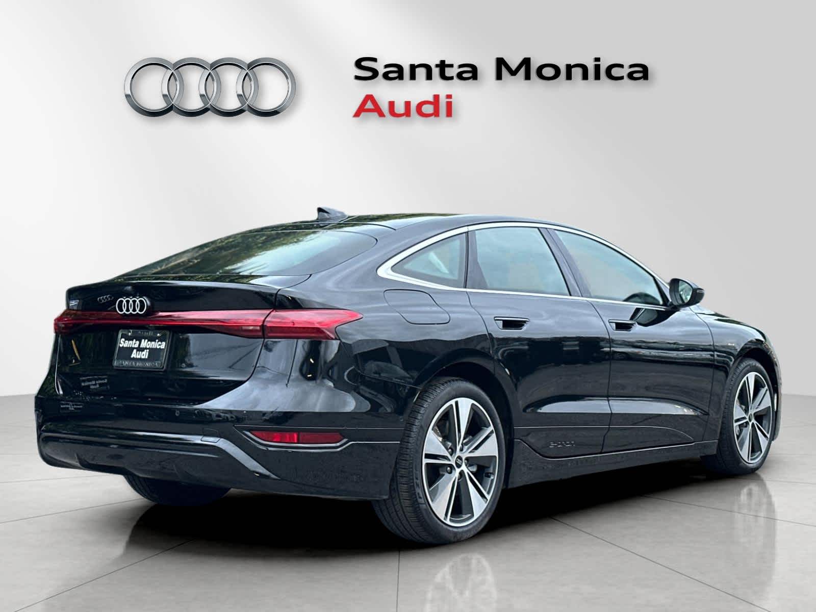 Thumbnail: 2025 Audi e-tron - 2