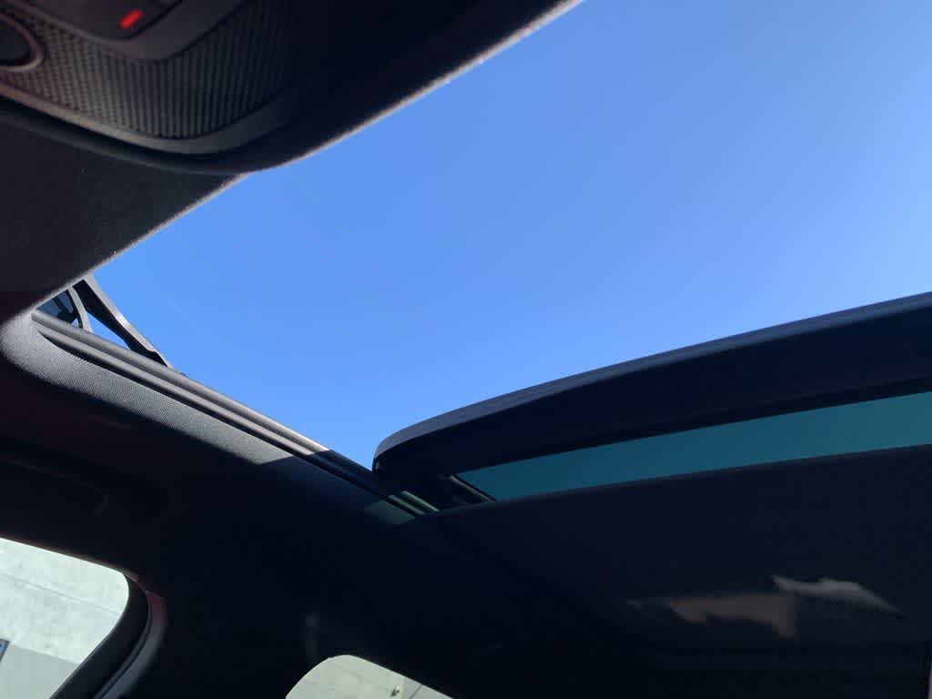 Thumbnail: 2024 Audi Q3 - 21