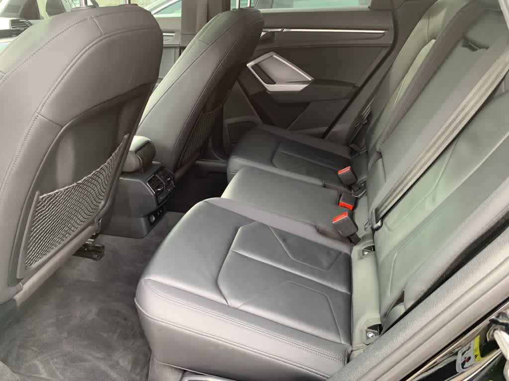 Thumbnail: 2020 Audi Q3 - 24