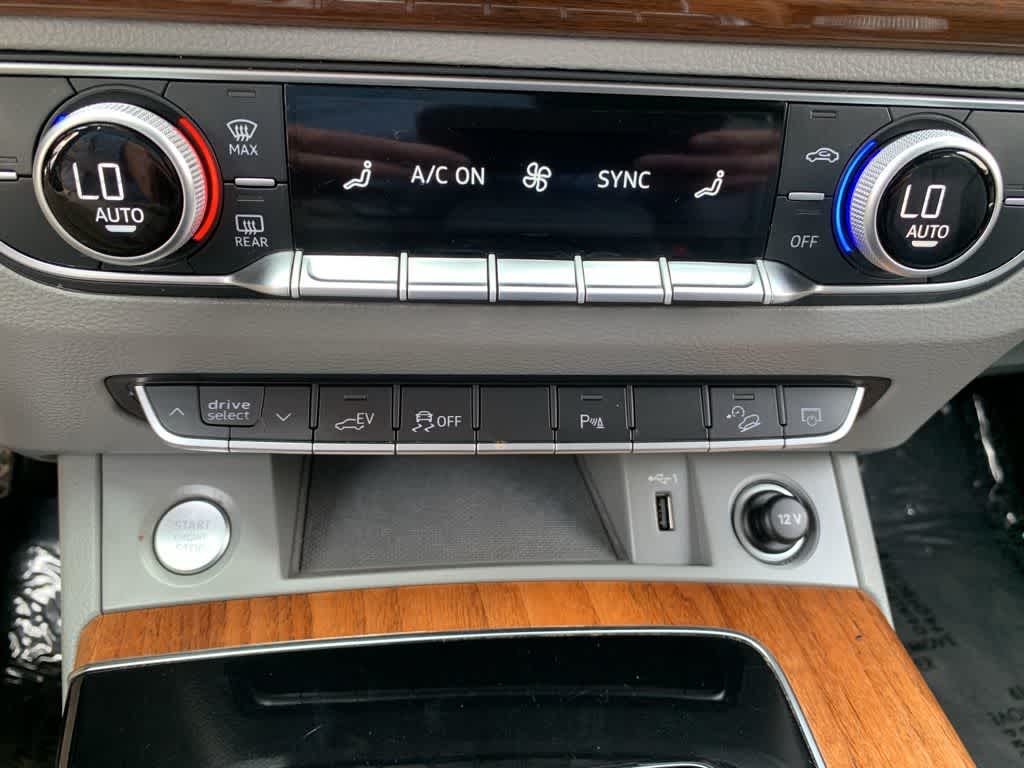 Thumbnail: 2022 Audi Q5 - 10