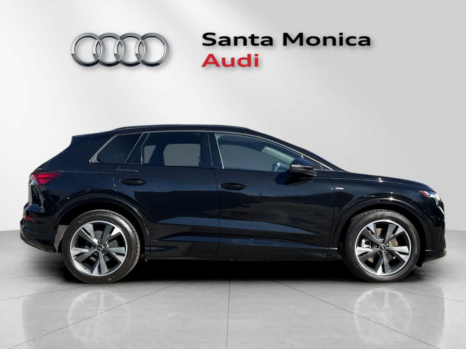 Thumbnail: 2024 Audi Q4 e-tron - 8