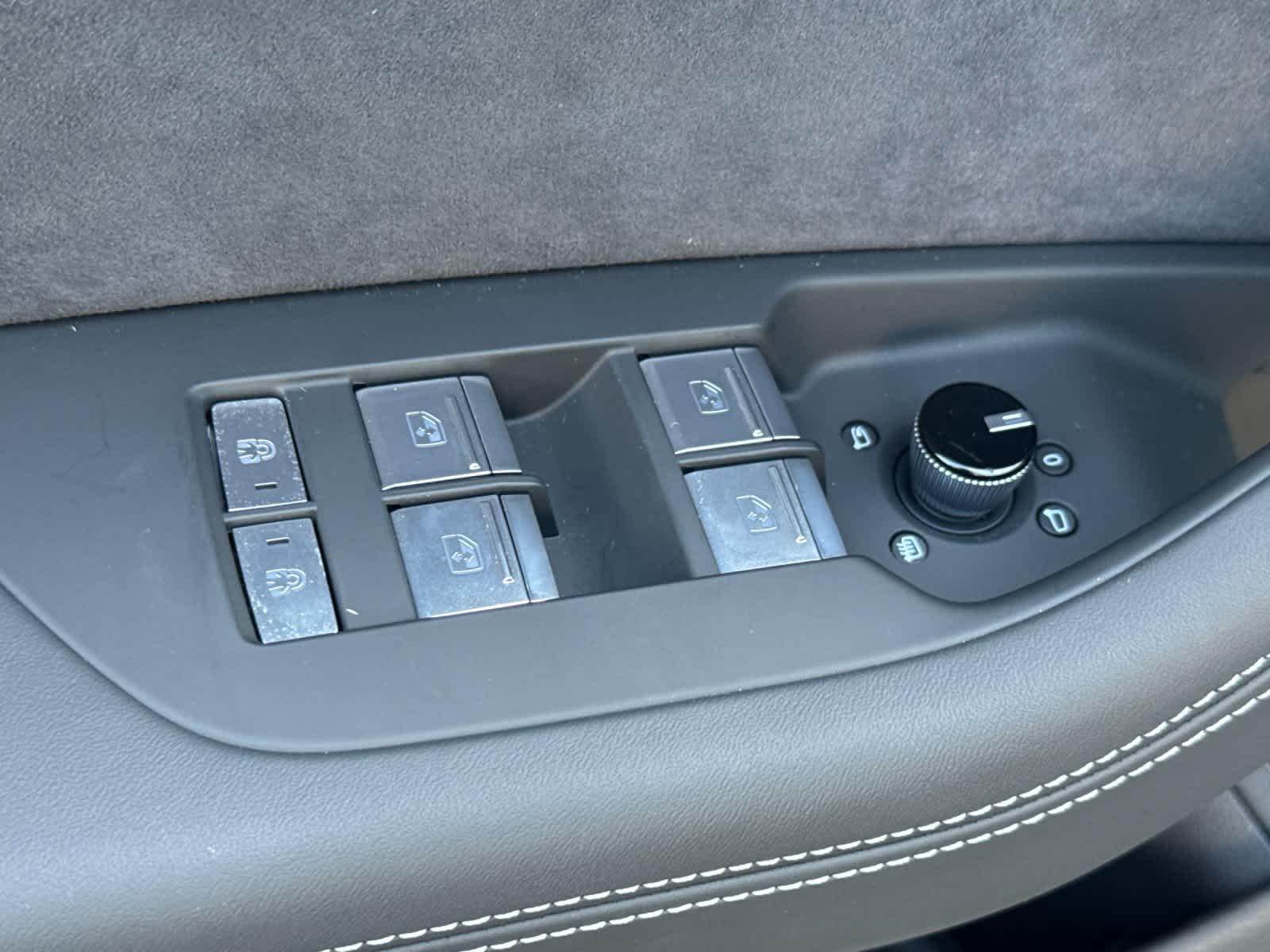 Thumbnail: 2025 Audi RS 7 - 13