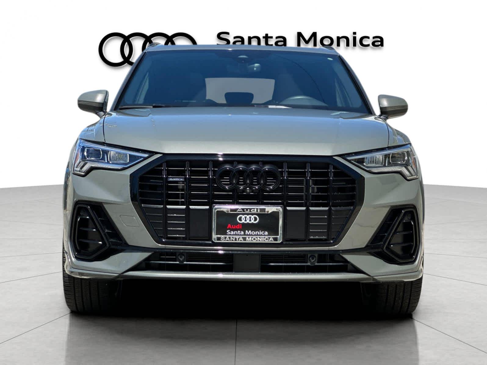 Thumbnail: 2023 Audi Q3 - 10