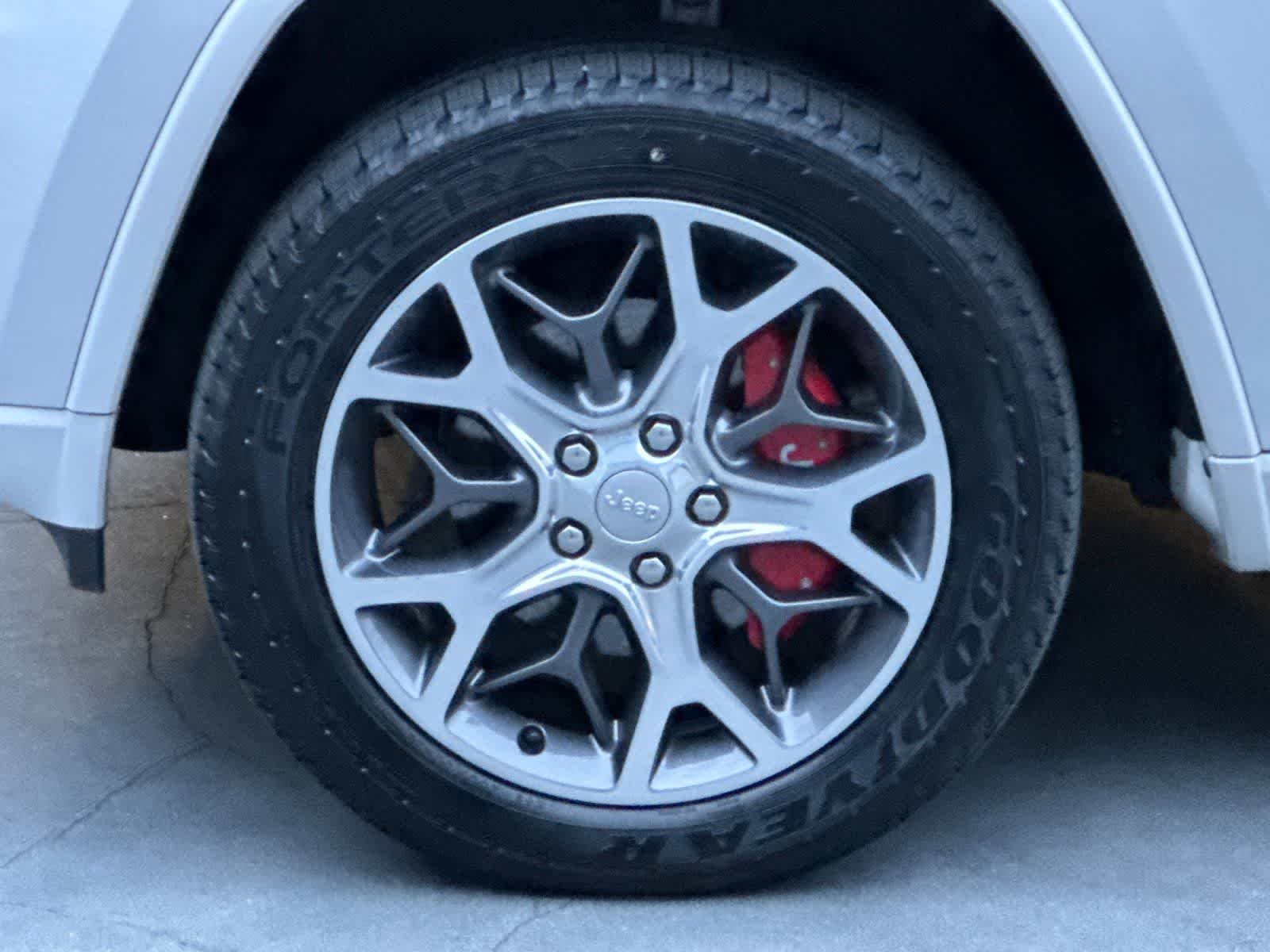 Thumbnail: 2020 Jeep Grand Cherokee - 27