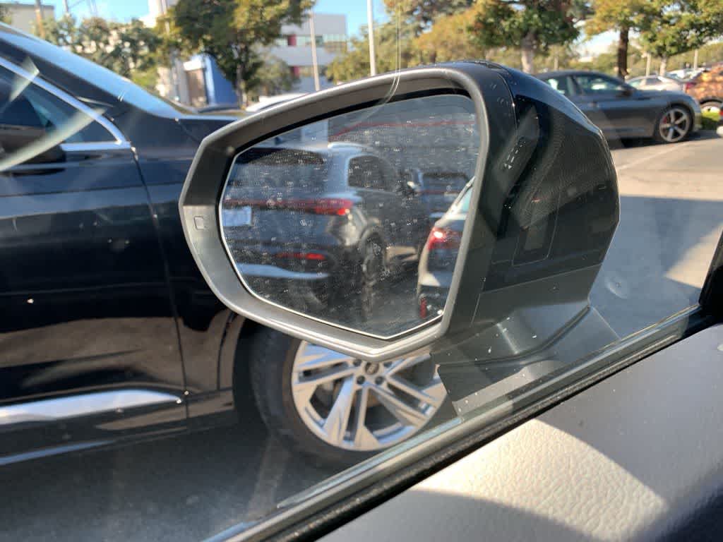 Thumbnail: 2024 Audi Q3 - 18