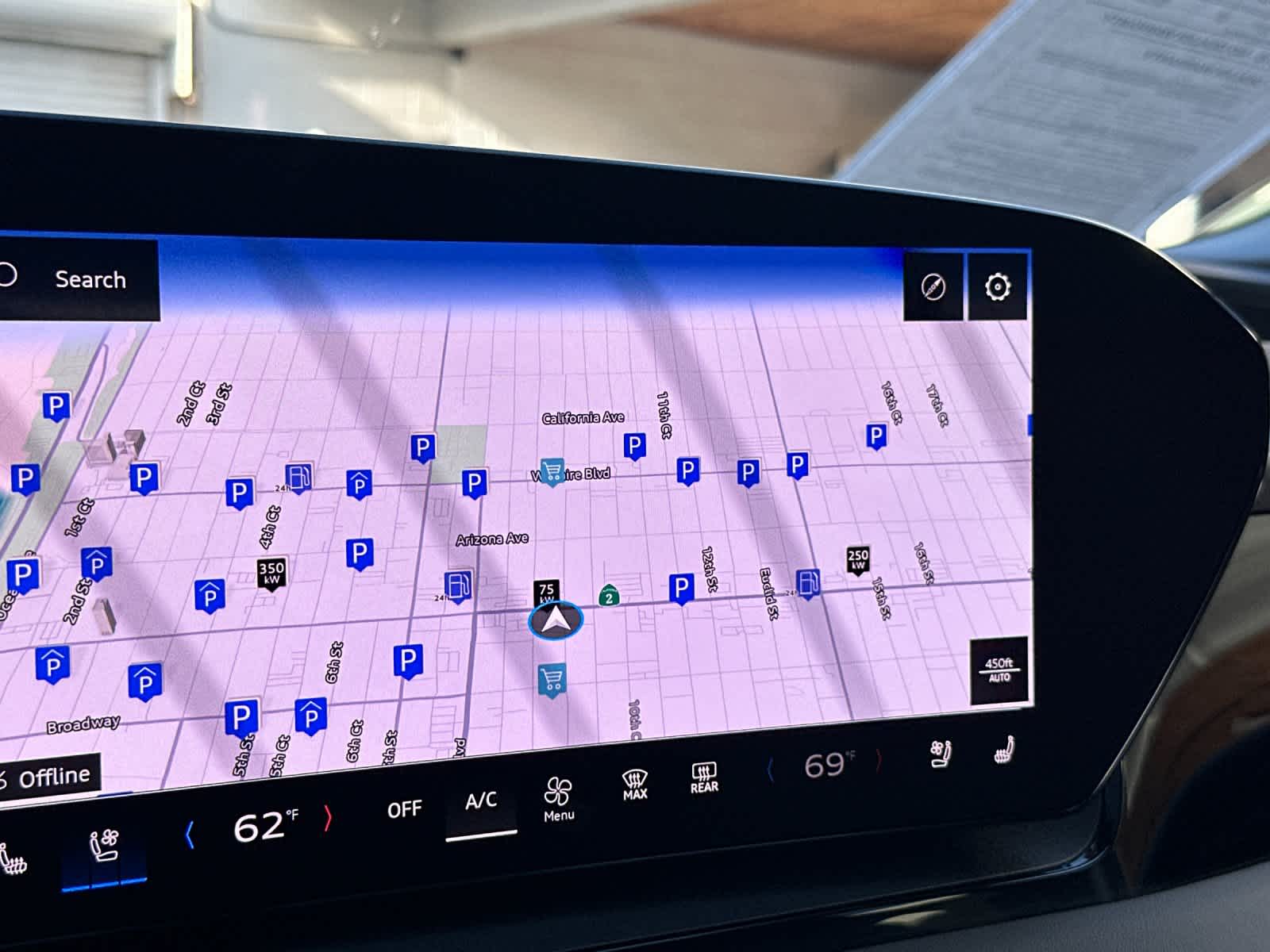 Thumbnail: 2025 Audi Q6 e-tron - 19