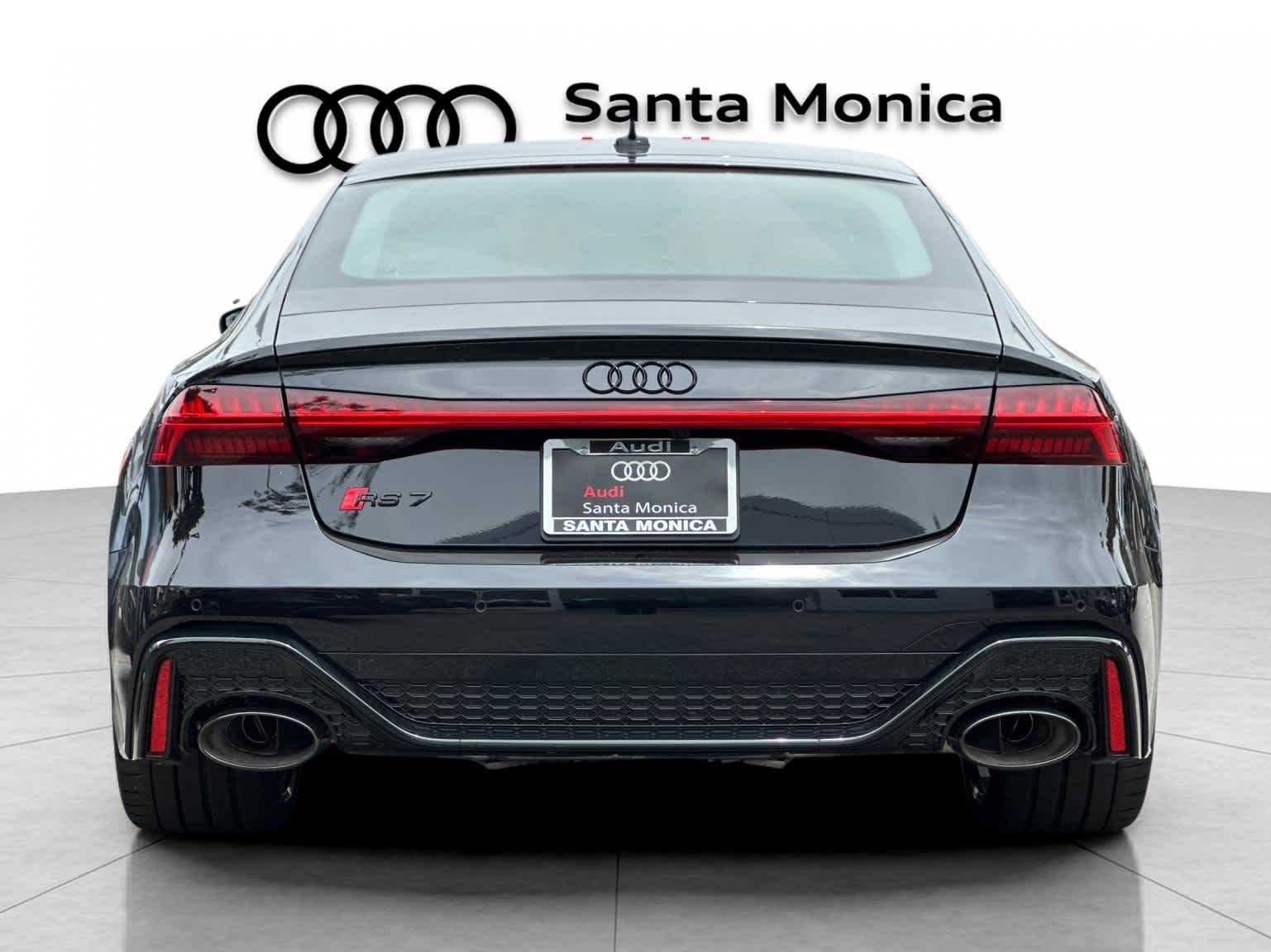 Thumbnail: 2025 Audi RS 7 - 7