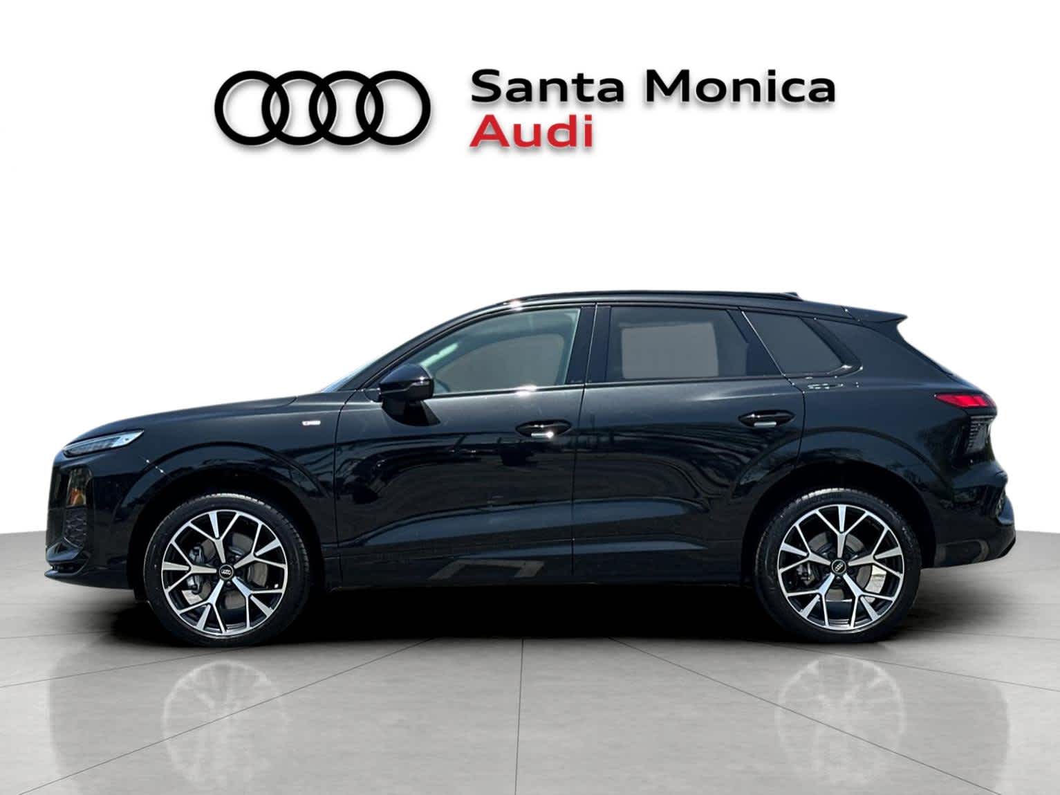 Thumbnail: 2026 Audi Q3 - 5