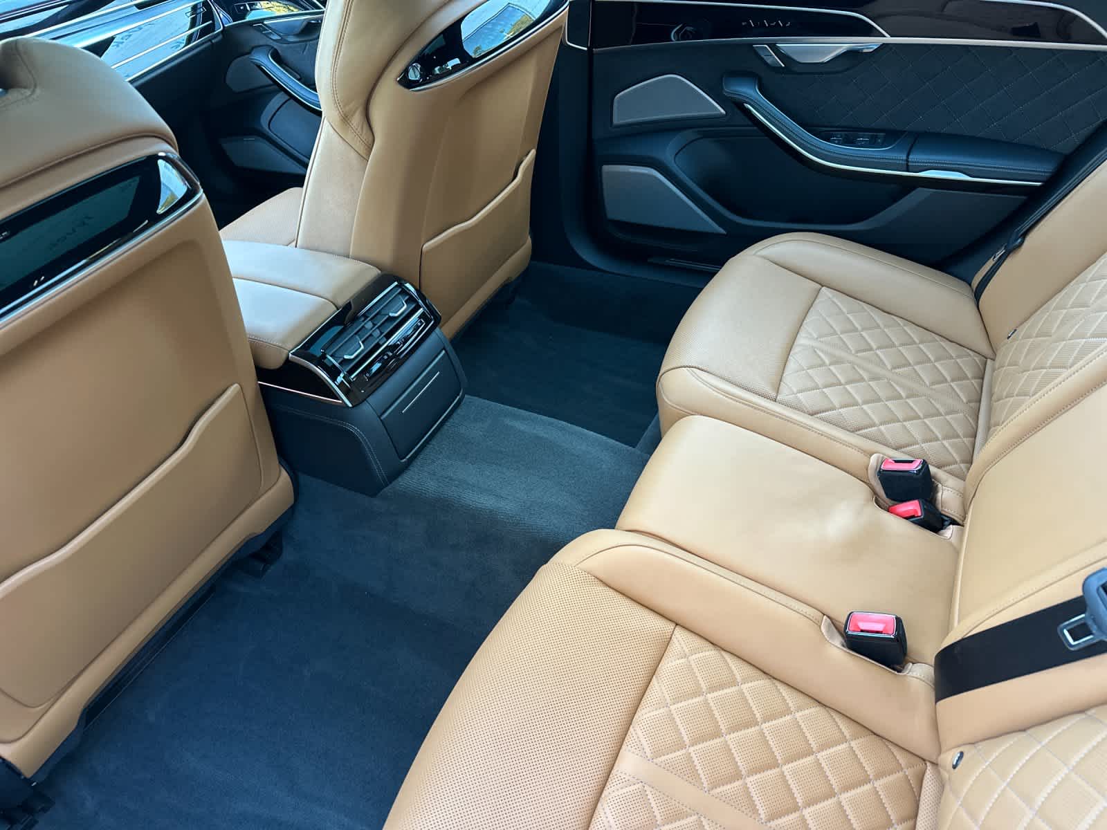 Thumbnail: 2024 Audi S8 - 4