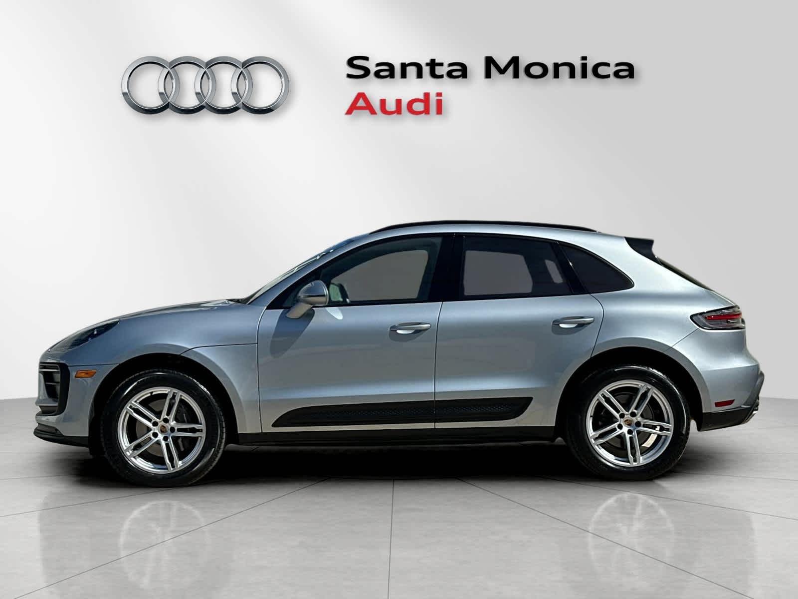 Thumbnail: 2022 Porsche Macan - 5