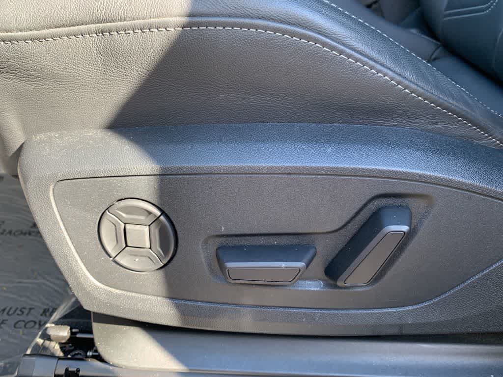 Thumbnail: 2024 Audi Q3 - 24