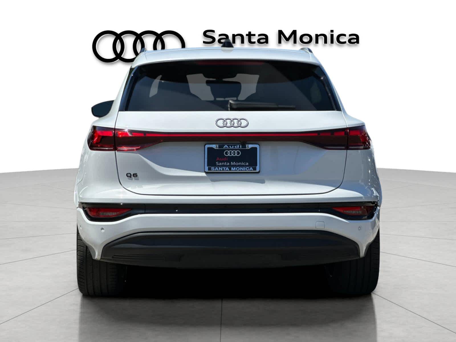 Thumbnail: 2025 Audi Q6 e-tron - 7