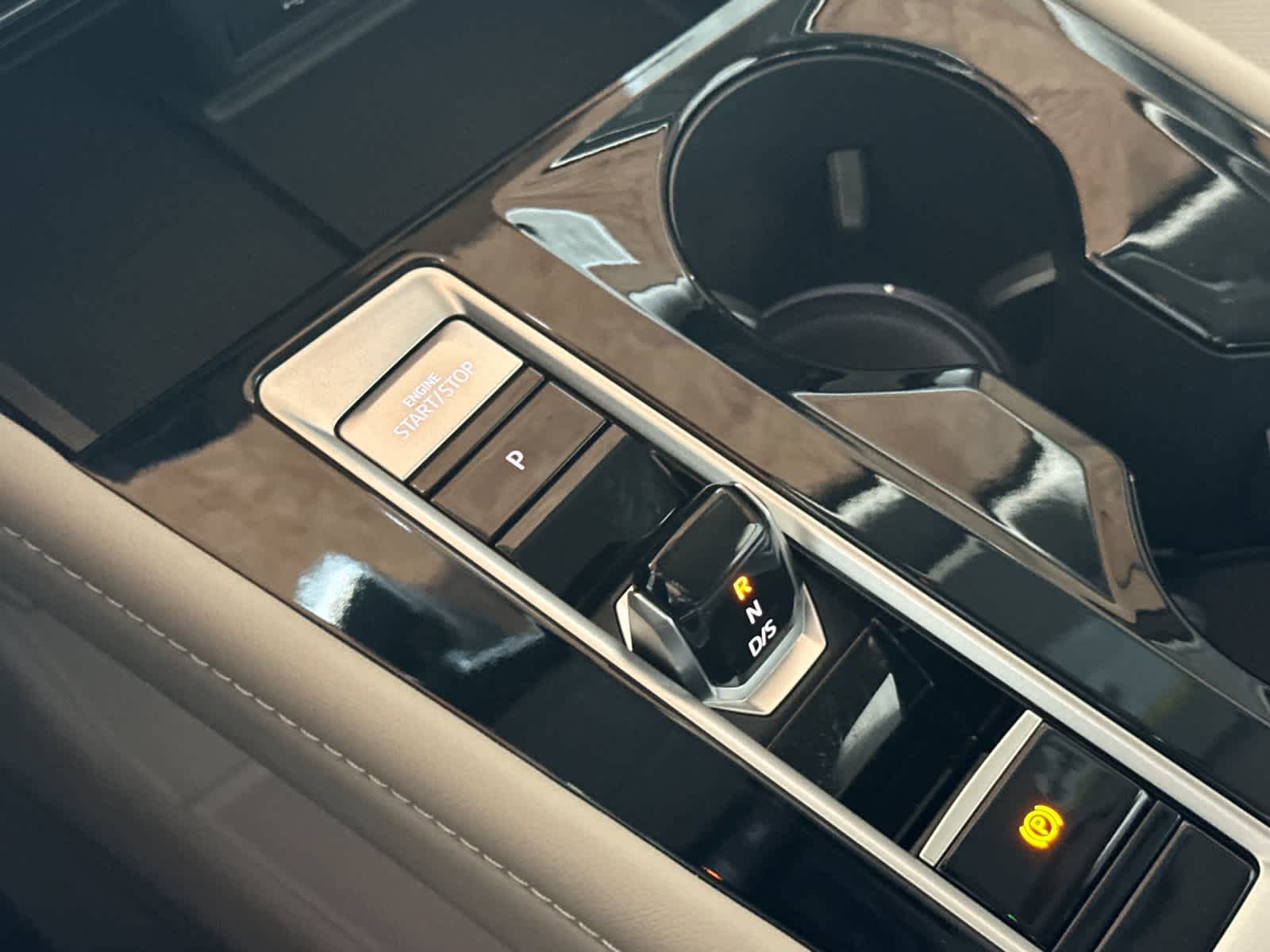 Thumbnail: 2024 Volkswagen Atlas - 23