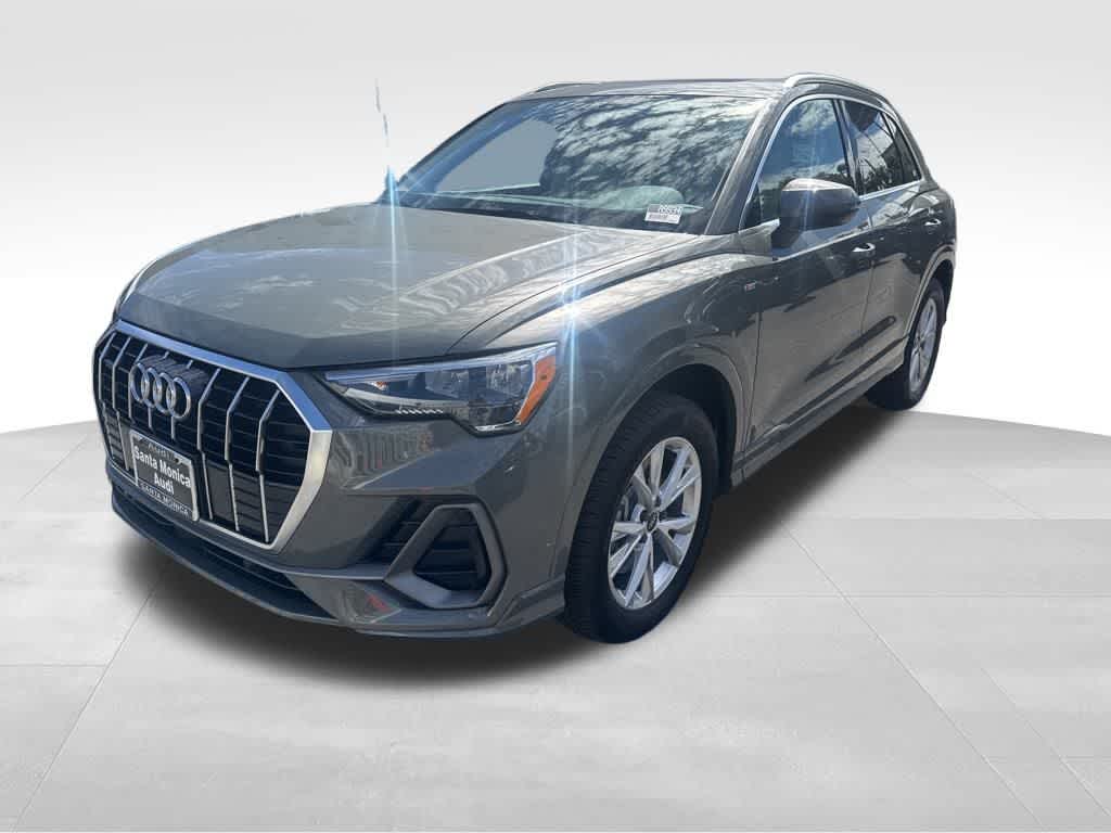 Thumbnail: 2022 Audi Q3 - 3