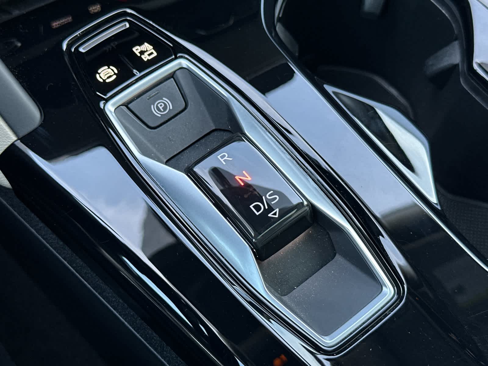 Thumbnail: 2025 Audi Q5 - 22