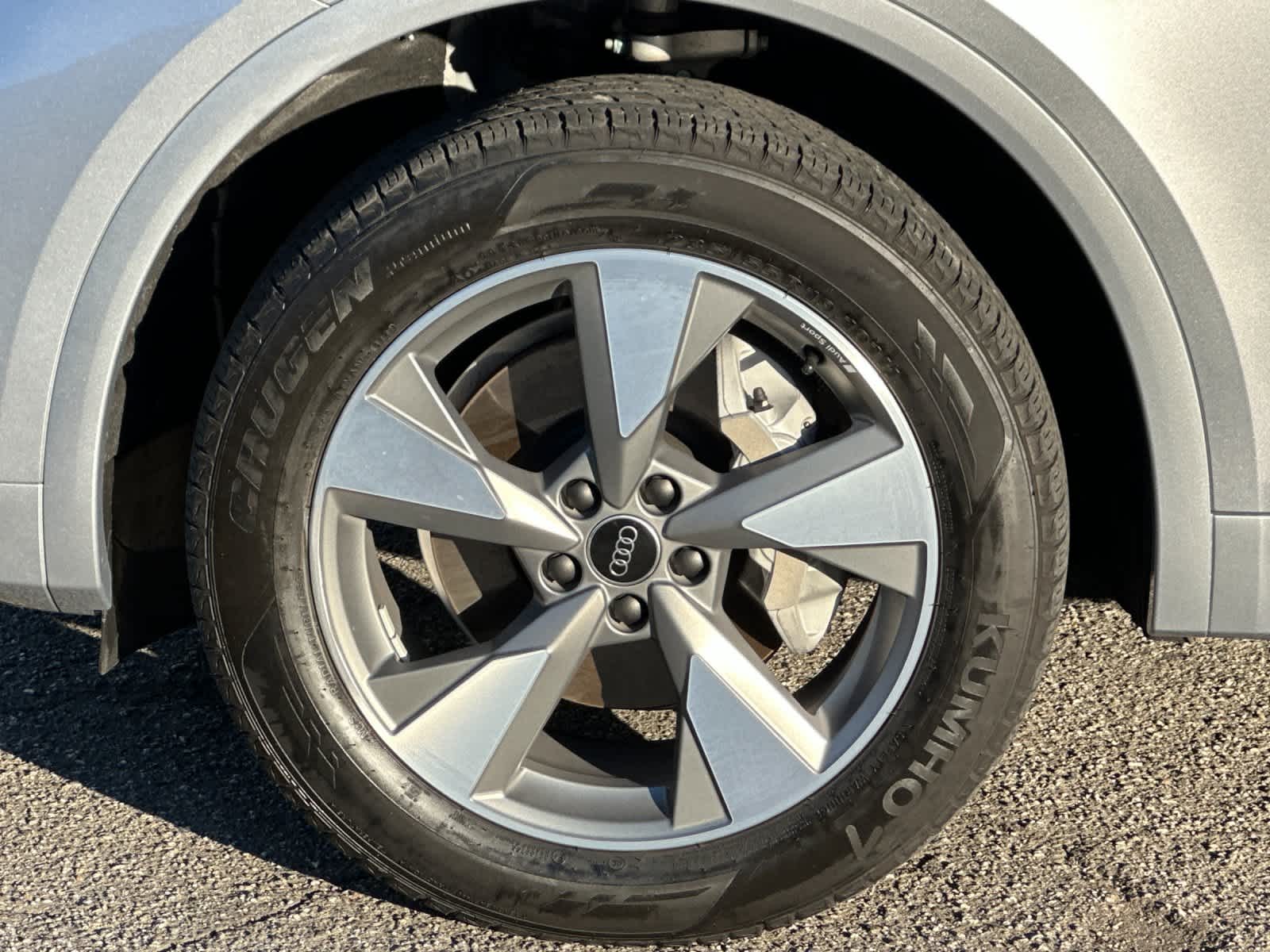 Thumbnail: 2023 Audi Q5 - 26