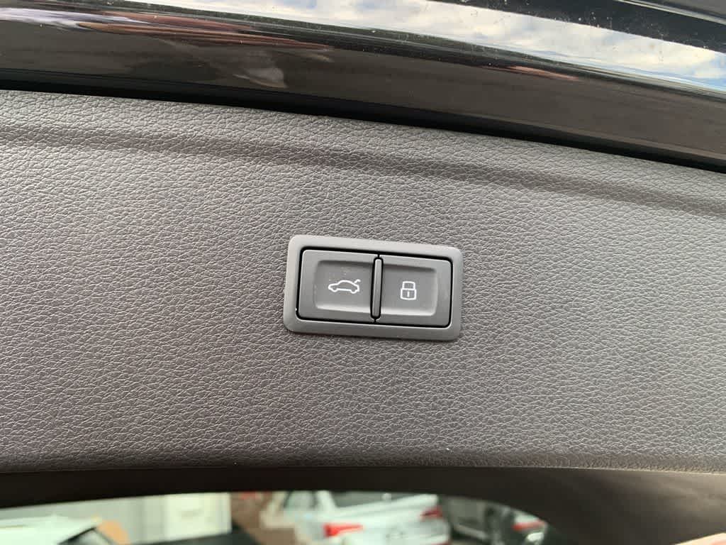 Thumbnail: 2024 Audi Q5 - 30