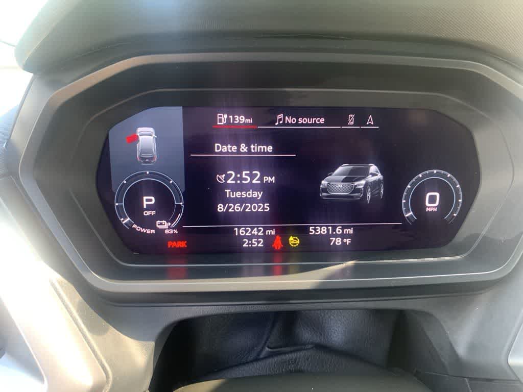 Thumbnail: 2023 Audi Q4 e-tron - 8