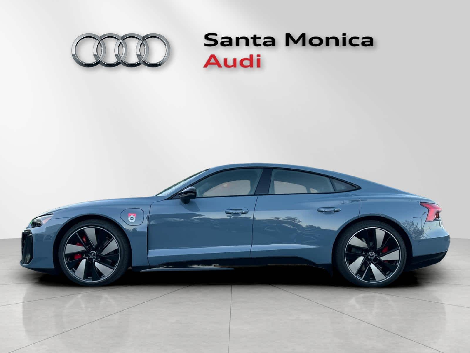 Thumbnail: 2026 Audi e-tron GT - 5