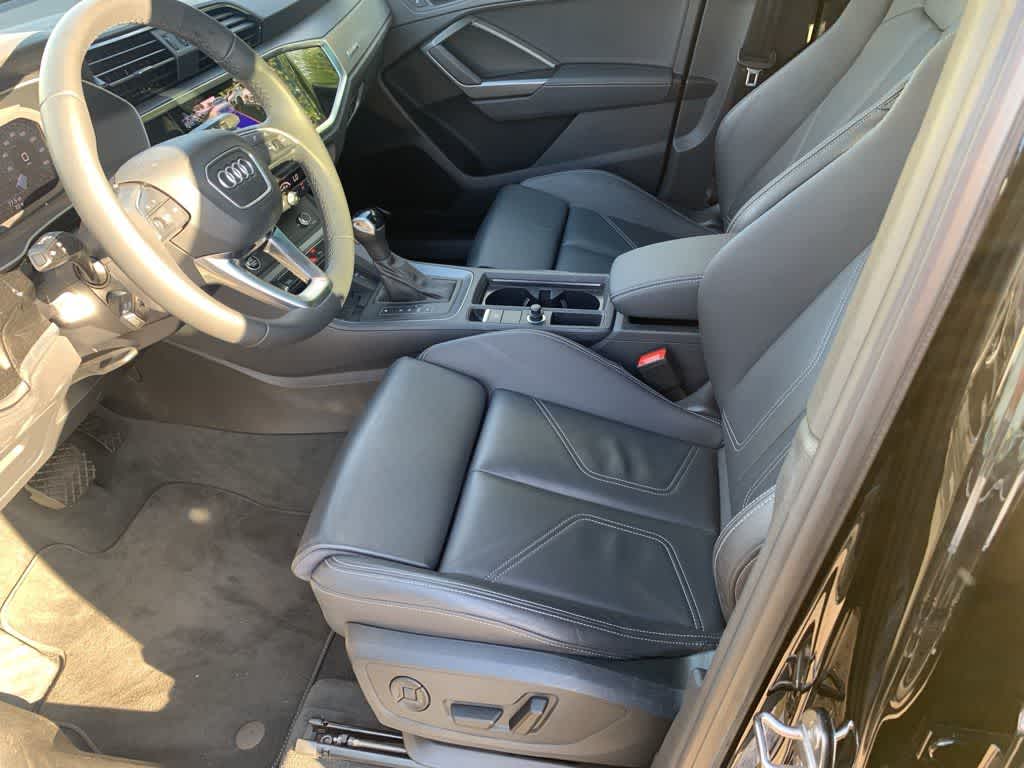 Thumbnail: 2024 Audi Q3 - 24