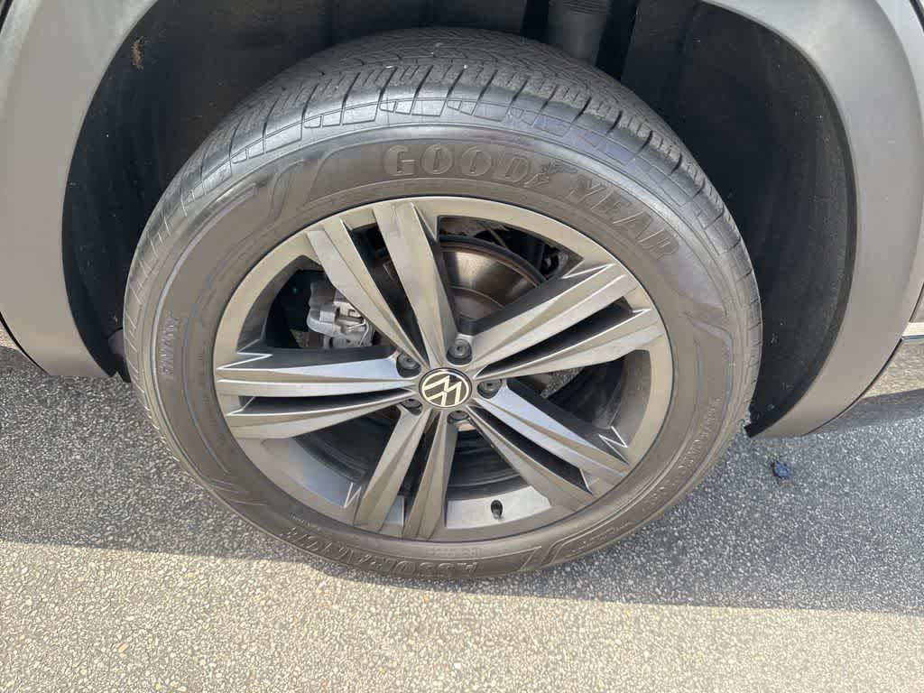 Thumbnail: 2021 Volkswagen Atlas - 38