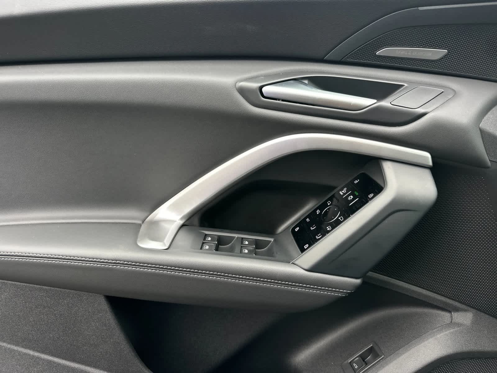Thumbnail: 2026 Audi Q5 - 11