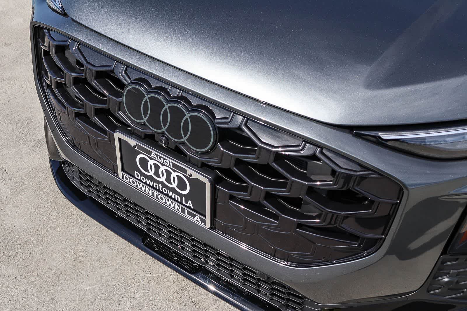 Thumbnail: 2026 Audi Q3 - 8