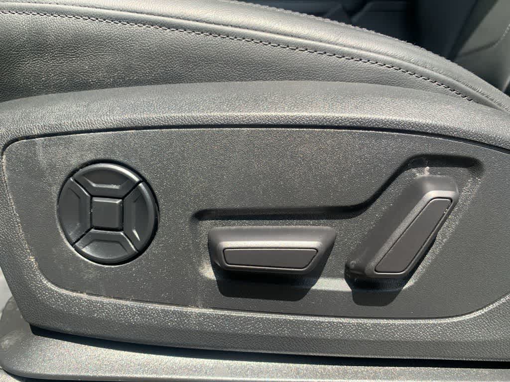 Thumbnail: 2022 Audi Q3 - 29