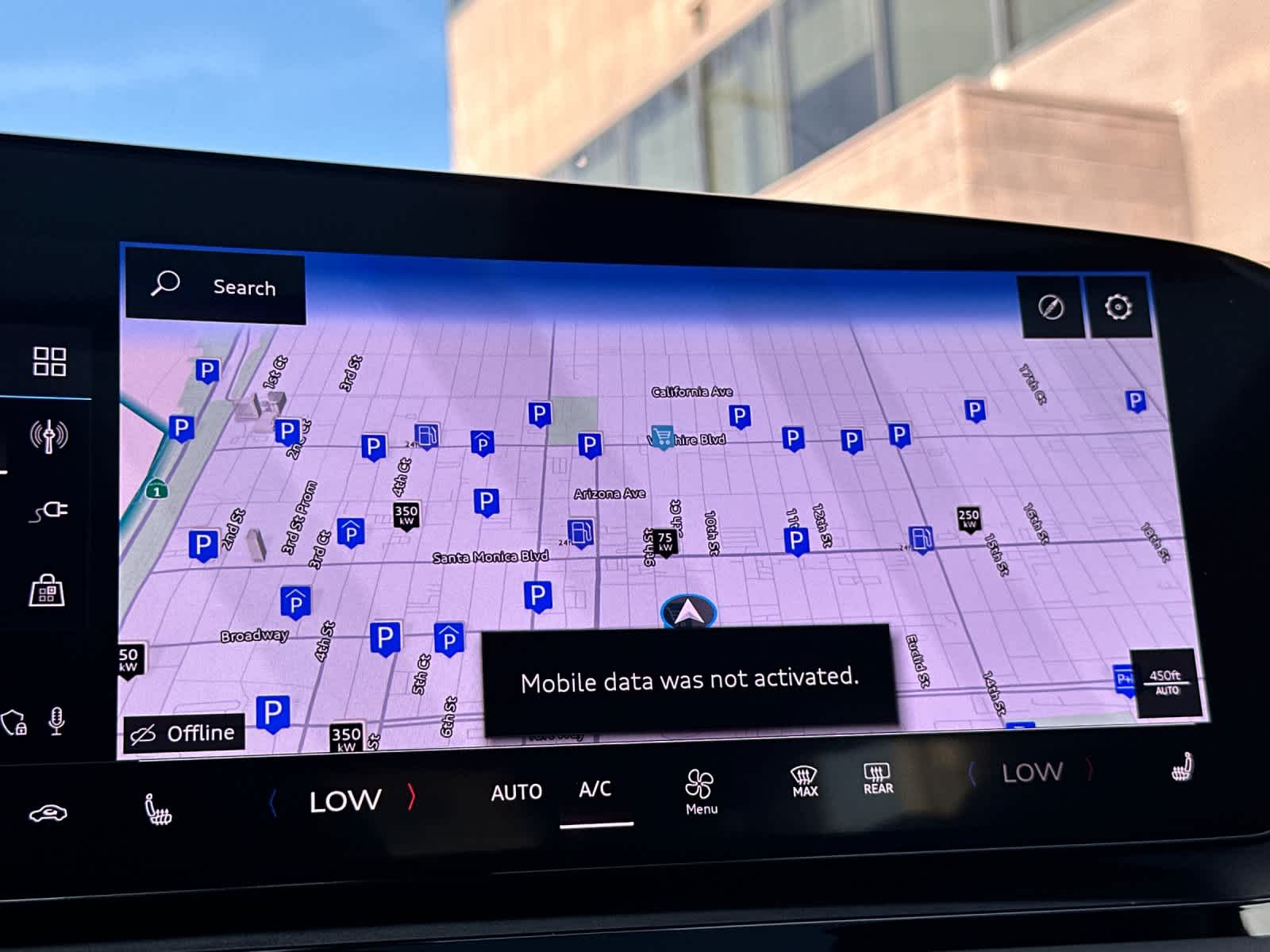 Thumbnail: 2025 Audi Q6 e-tron - 19