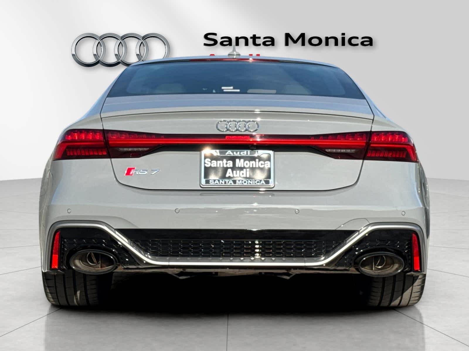 Thumbnail: 2025 Audi RS 7 - 7