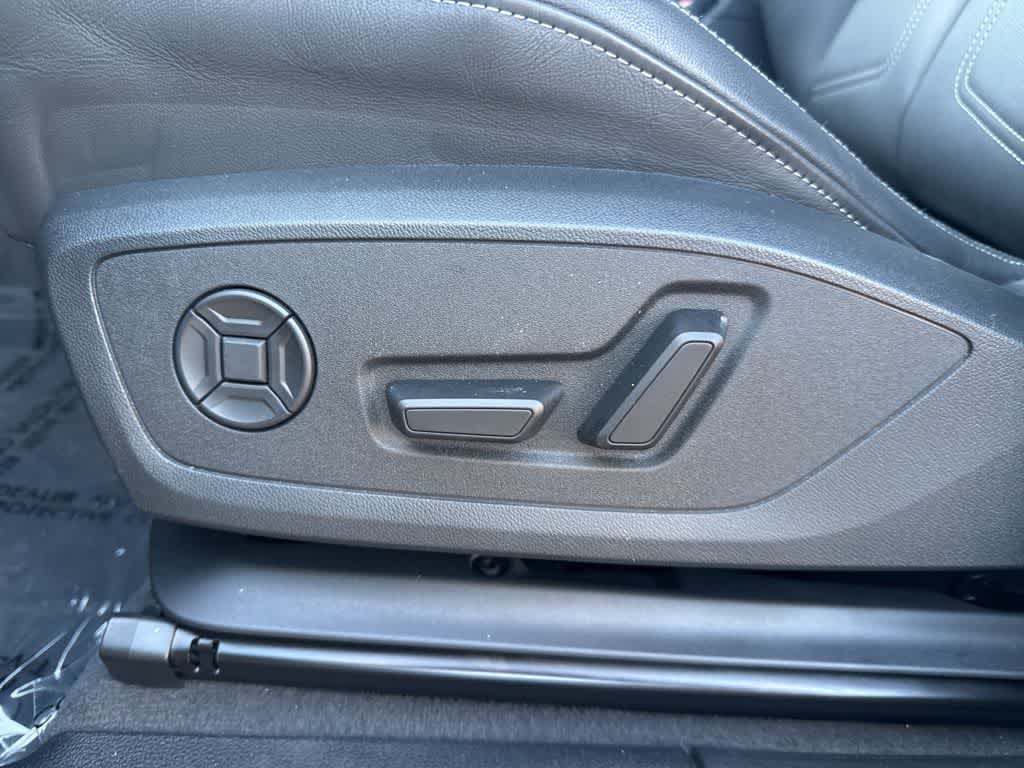 Thumbnail: 2024 Audi Q3 - 31