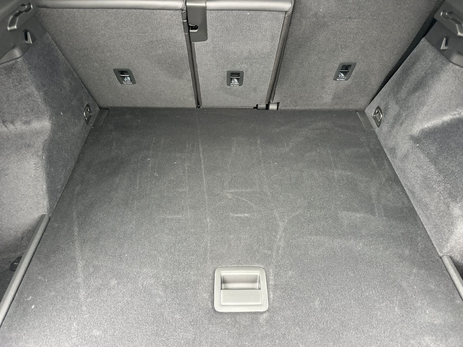 Thumbnail: 2024 Audi Q3 - 15