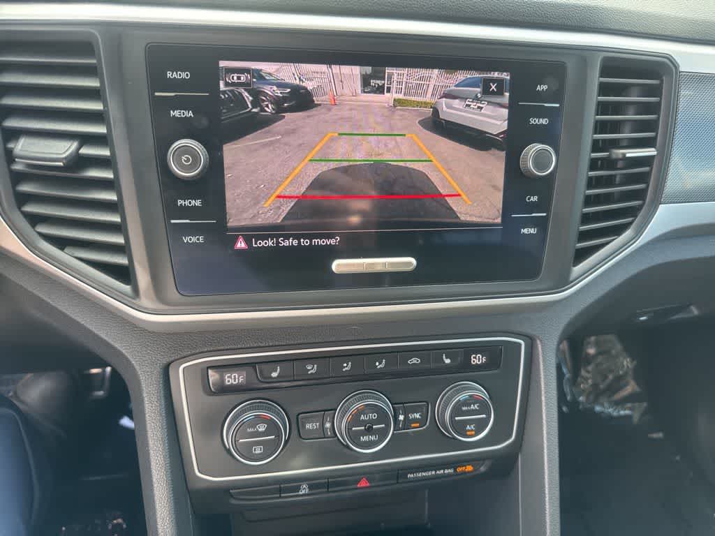 Thumbnail: 2021 Volkswagen Atlas - 17