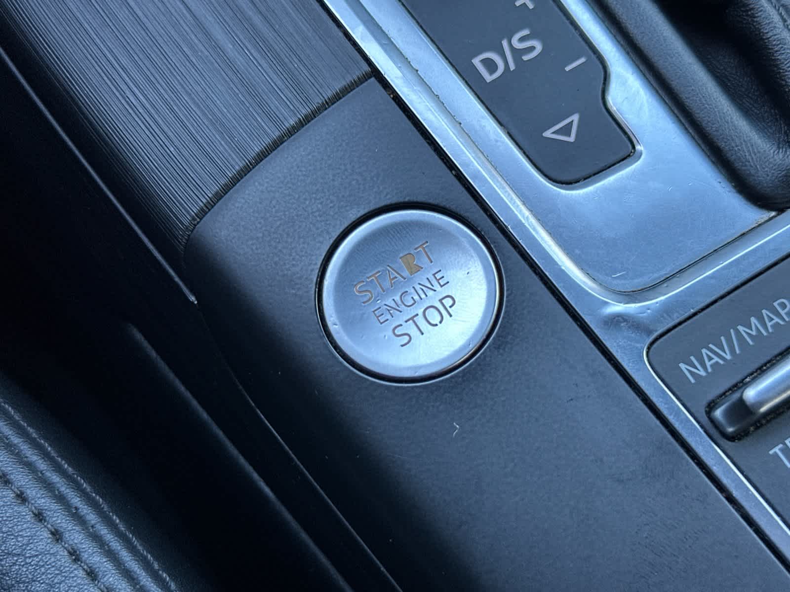 Thumbnail: 2018 Audi A3 e-tron - 23