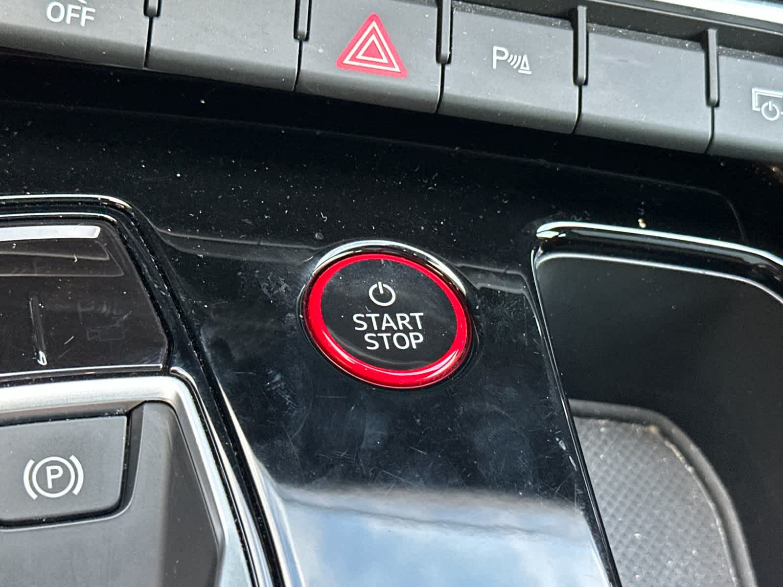 Thumbnail: 2023 Audi e-tron GT - 22