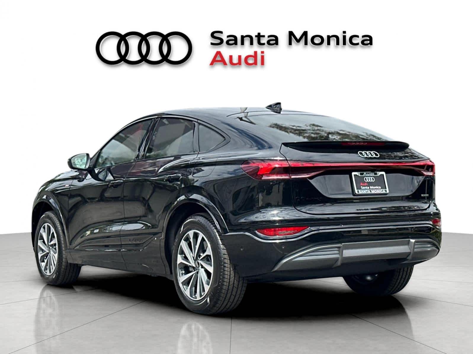 Thumbnail: 2027 Audi Q6 e-tron - 6