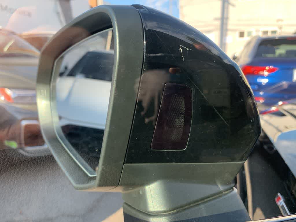 Thumbnail: 2024 Audi Q3 - 23