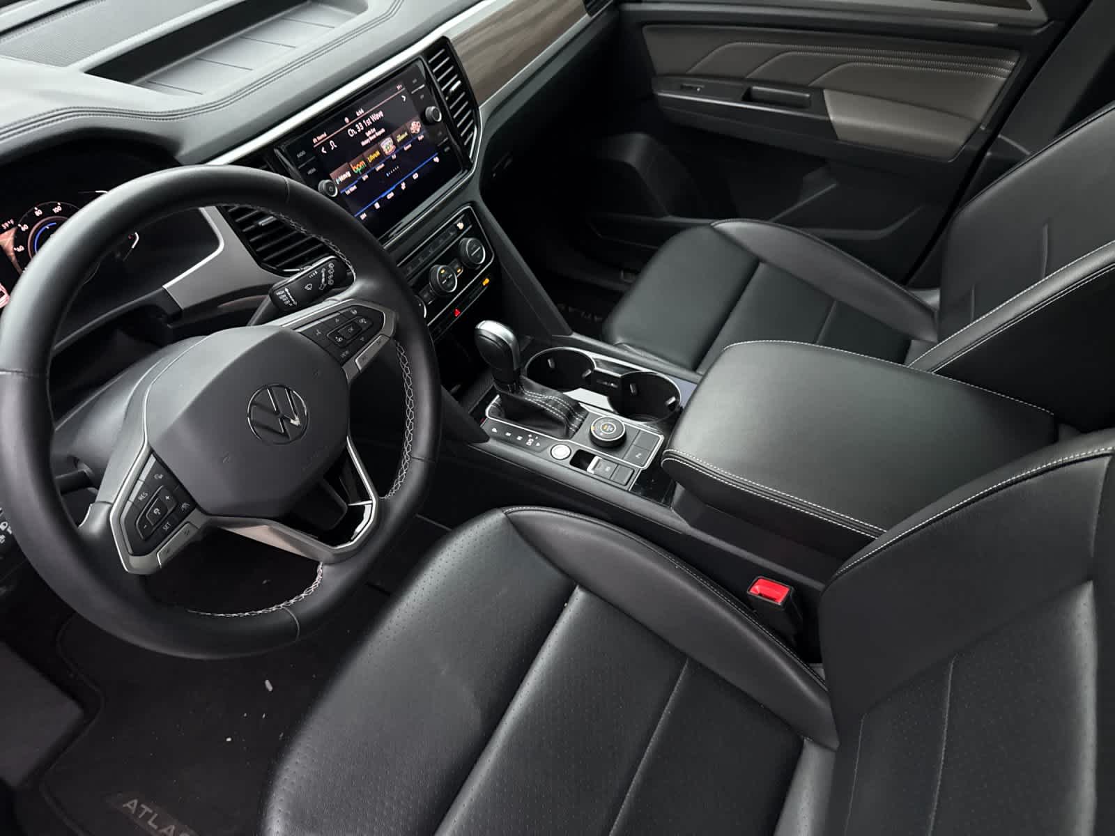 Thumbnail: 2022 Volkswagen Atlas - 11