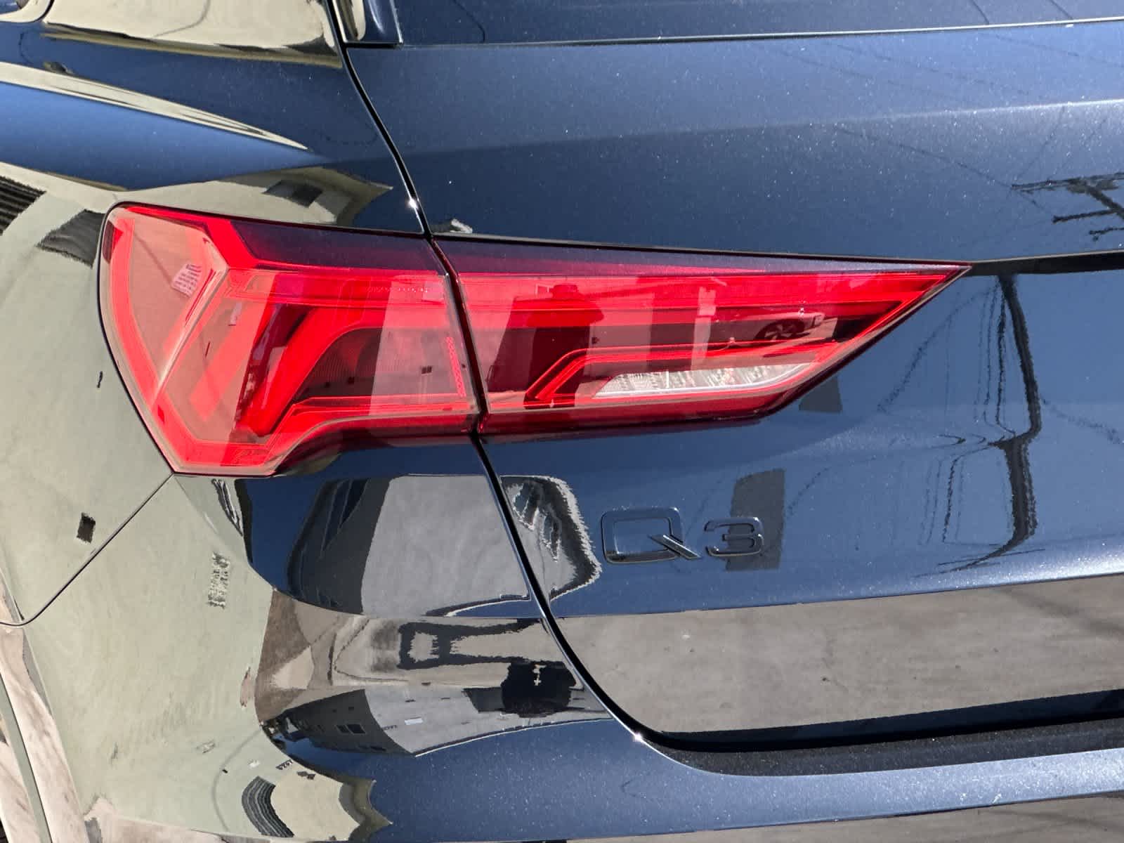 Thumbnail: 2025 Audi Q3 - 26