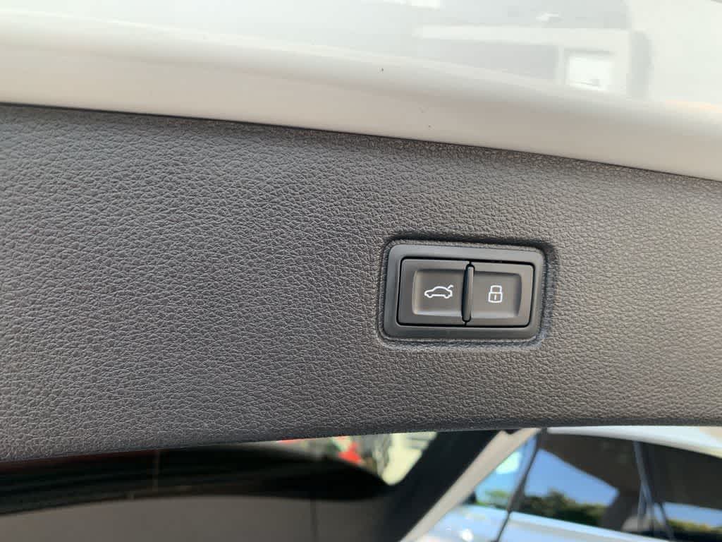 Thumbnail: 2022 Audi Q7 - 27