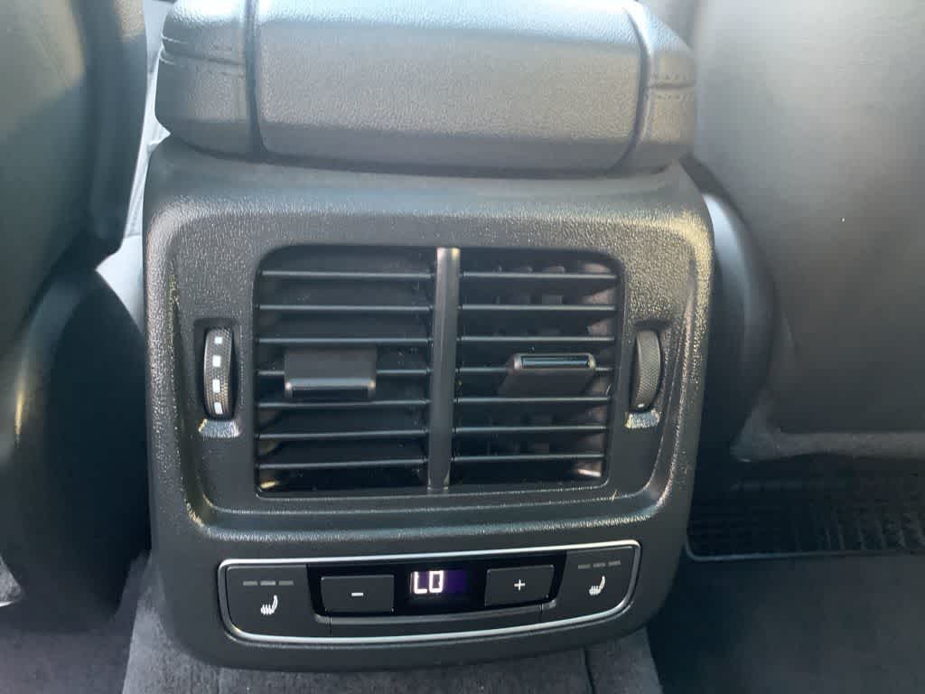 Thumbnail: 2023 Audi e-tron GT - 29