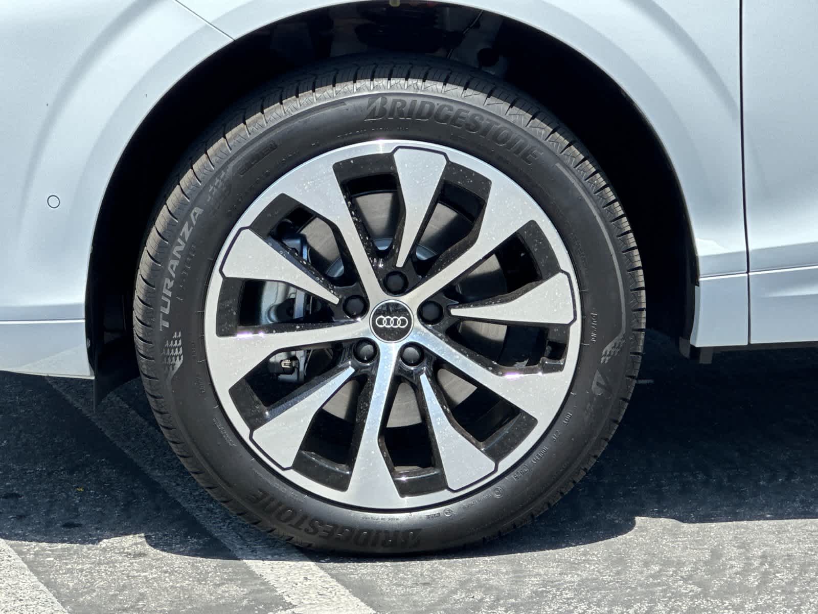 Thumbnail: 2026 Audi Q3 - 27
