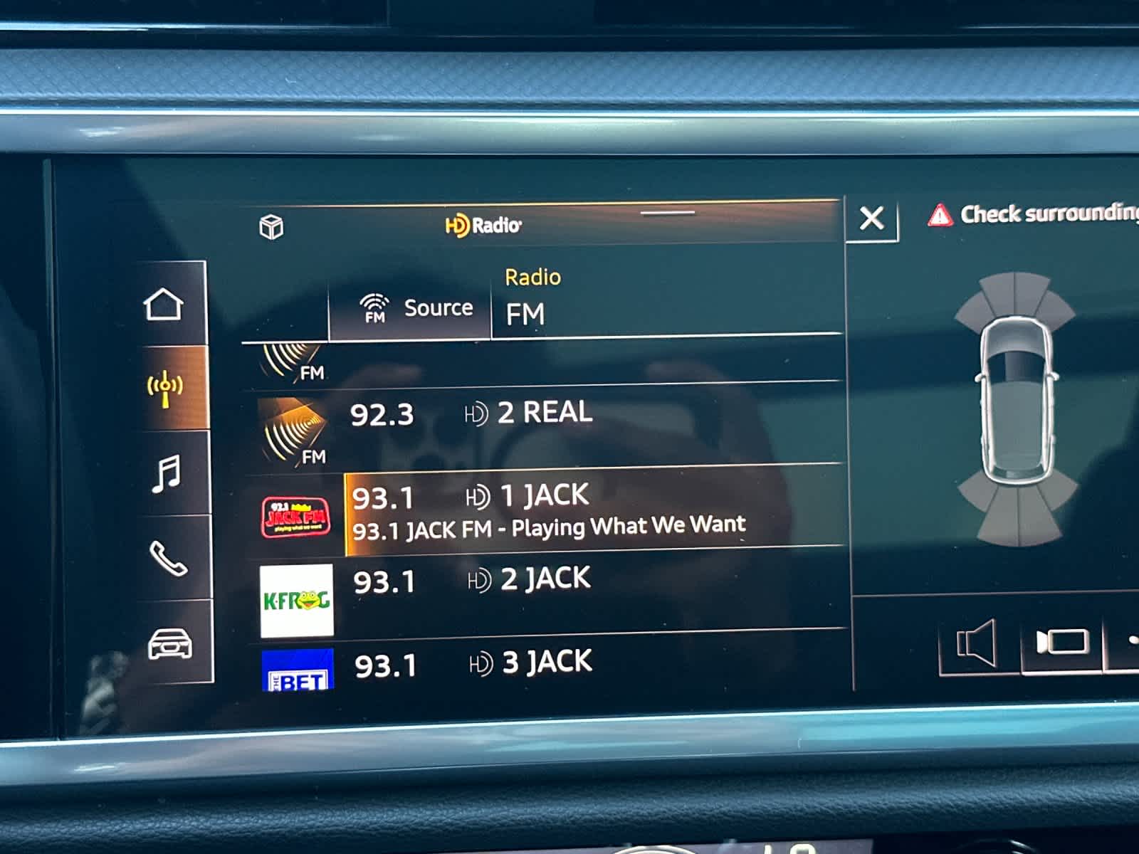 Thumbnail: 2023 Audi Q3 - 18