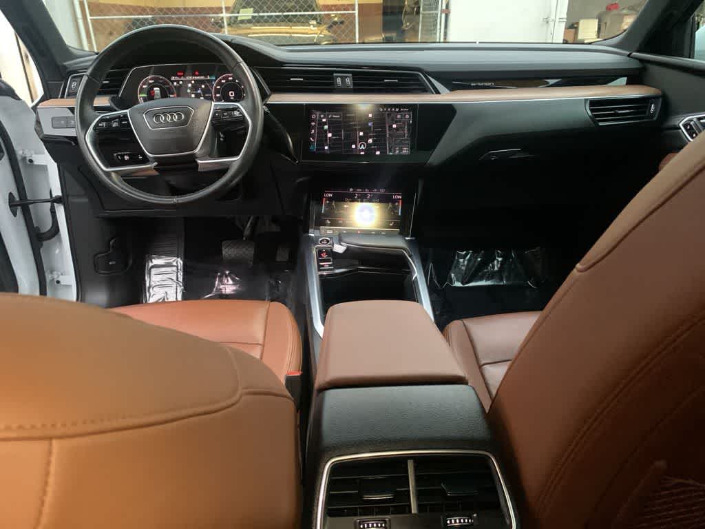 Thumbnail: 2024 Audi Q8 e-tron - 34